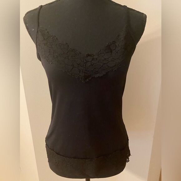 White House Black Market sz. M black wide lace trim Camisole w/adjustable straps - Picture 3 of 12